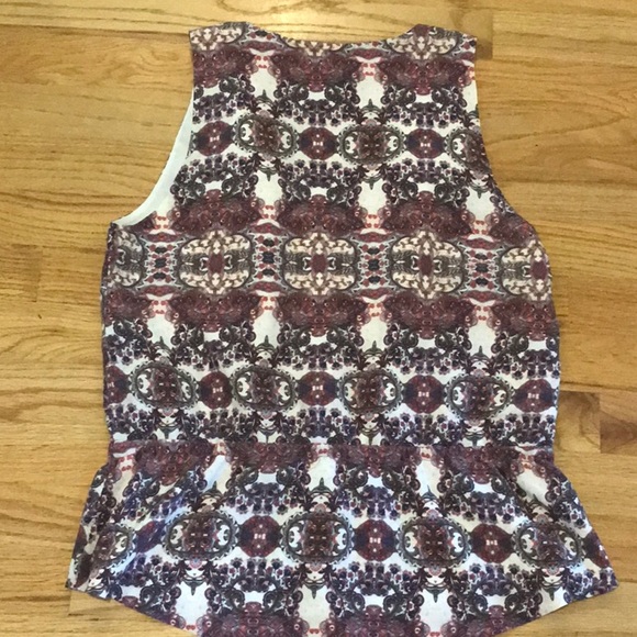 INTERMIX Silk blouse. - Picture 2 of 3